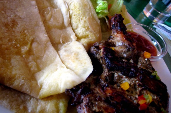 Jerk chicken with roti
