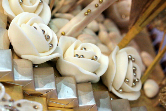Choco'a sugar rosettes